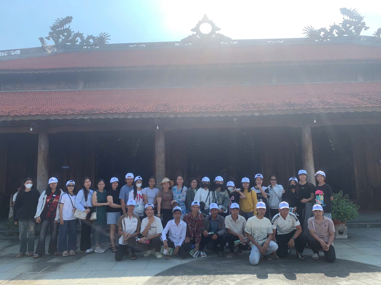 Hoạt động về địa chỉ đỏ